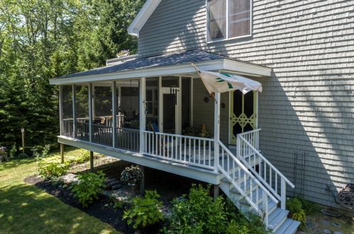 20 Linekin Rd, Boothbay-Harbor, ME 04538 exterior