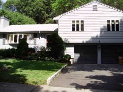 83 Dorcar Rd, Newton, MA 02459 exterior