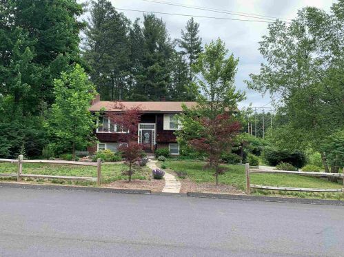 21 Eastbrook Dr, Nashua, NH 03060 exterior