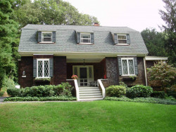 172 Carlton Rd, Newton, MA 02468 exterior