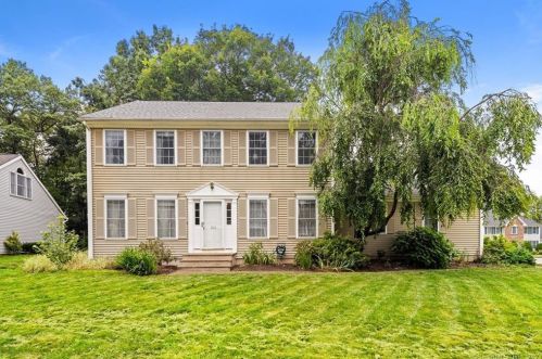 200 Picket Ln, Windsor, CT 06095 exterior