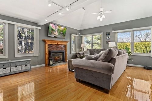 8 Flying Cloud Ln, Salem, MA 01970 exterior