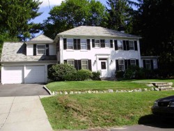 43 Rosalie Rd, Newton, MA 02459 exterior