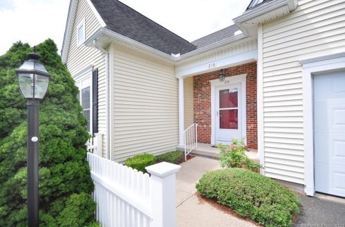 210 Brian Ln, Windsor, CT 06095 exterior