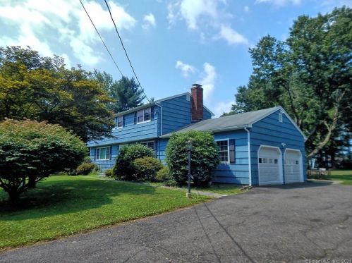 755 Daniels Farm Rd, Bridgeport, CT 06611 exterior