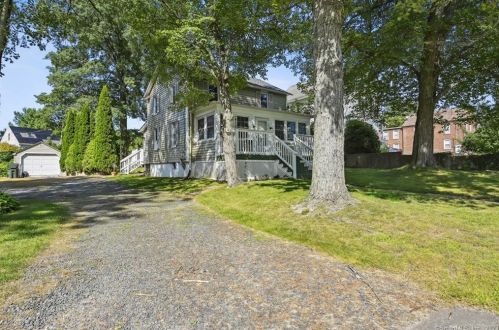 43 North St, Windsor-Locks, CT 06096 exterior