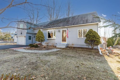 132 Martin Rd, Kittery, ME 03904 exterior