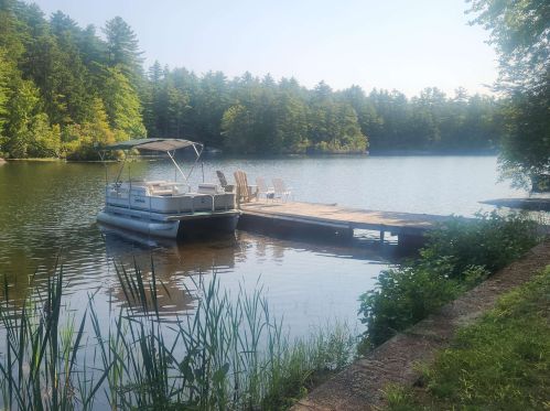 89 Lakeview Dr, Nottingham, NH 03290 exterior