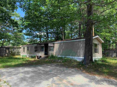 70 Pineland Park Rd, Milton, NH 03851 exterior