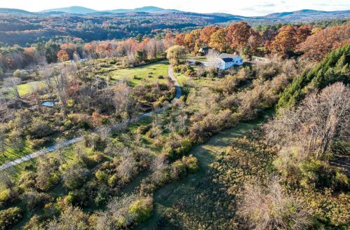 48 Curtis Farm Rd, Wilton, NH 03086 exterior