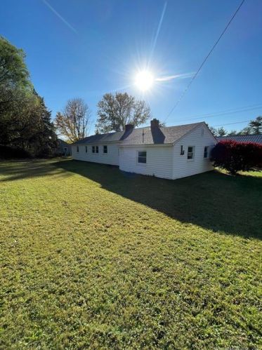 30 Killawee St, Canaan, CT 06018 exterior