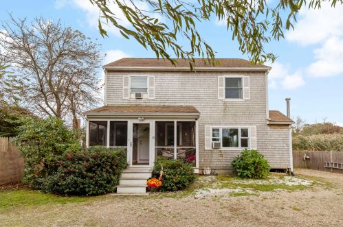 15 Iowa St, Marshfield, MA 02020 exterior