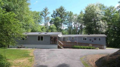 34 Oak Ridge Dr, Epsom, NH 03234 exterior
