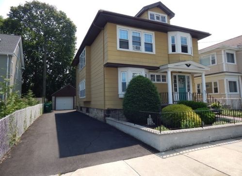 11 Burnside St, Medford, MA 02155 exterior