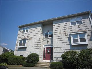 31 Carriage Dr, Milford, CT 06460 exterior