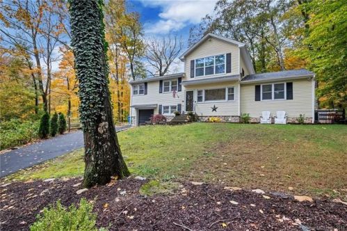 1 Patmar Dr, Upper Stepney, CT 06468 exterior