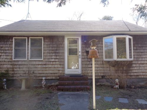 16 Briggs Ave, Plymouth, MA 02360 exterior