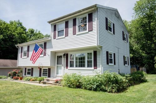 23 Grieb Trl, Wallingford, CT 06492 exterior