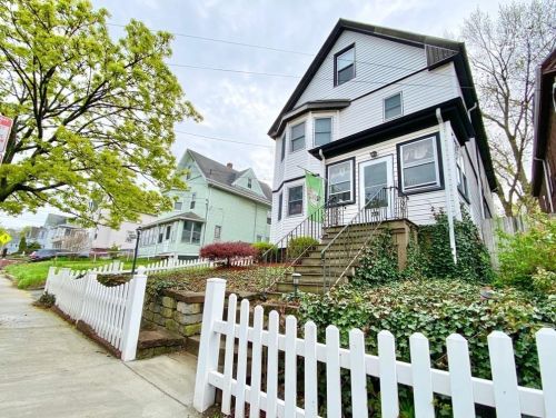 220 Webster Ave, Chelsea, MA 02150 exterior