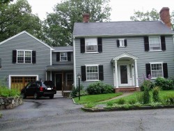 60 White Pine Rd, Newton, MA 02464 exterior