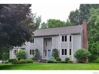 6 Leslie Ln, Norwalk, CT 06850 exterior