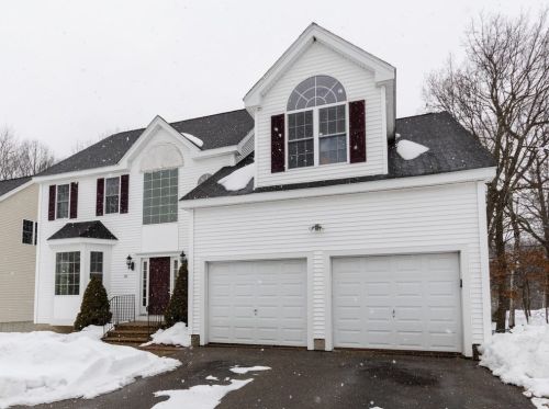 20 Saffron Dr, Worcester, MA 01605 exterior