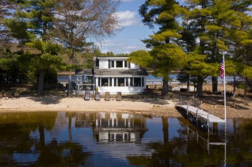 88 Town House Rd, Milton, NH 03851 exterior