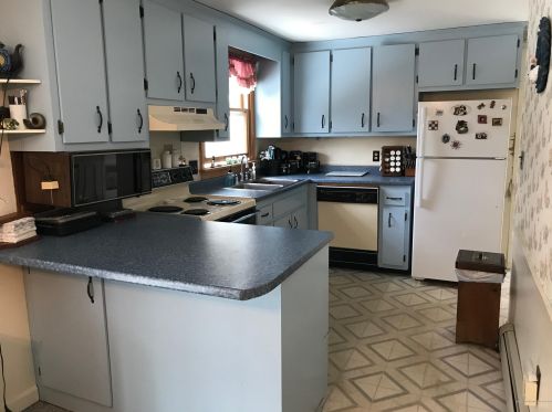 8 Grandview Ave, Rangeley, ME 04970 exterior