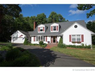 53 Cow Hill Rd, Clinton, CT 06413 exterior