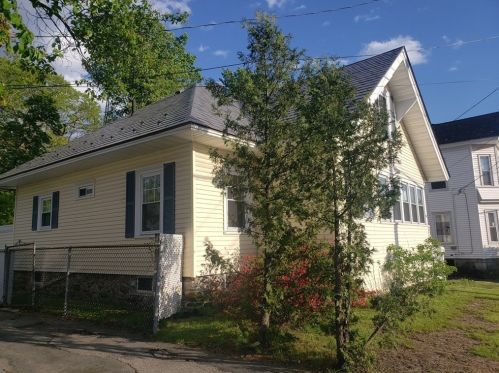 74 Lowell St, Methuen, MA 01844 exterior