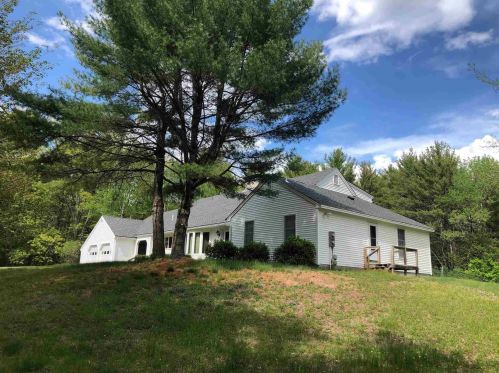 66 Lyford Rd, Brookfield, NH 03872 exterior