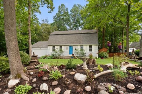65 Miner St, Middletown, CT 06457 exterior