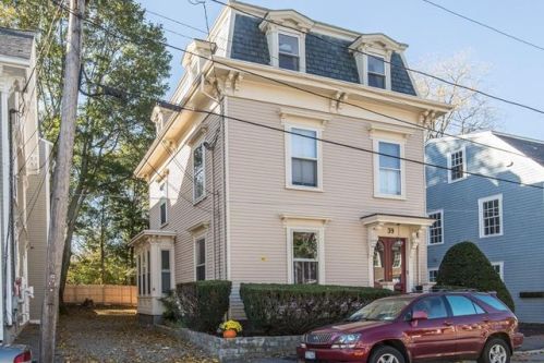 39 Washington St, Newburyport, MA 01950 exterior