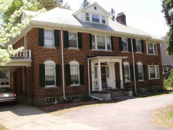 822 Commonwealth Ave, Newton, MA 02459 exterior