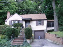 72 Quinobequin Rd, Newton, MA 02462 exterior