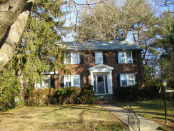 46 Devonshire Rd, Newton, MA 02468 exterior