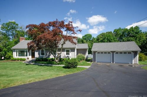 70 Anderson Rd, Wallingford, CT 06492 exterior