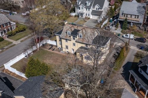 25 Ballard St, Newton, MA 02459 exterior