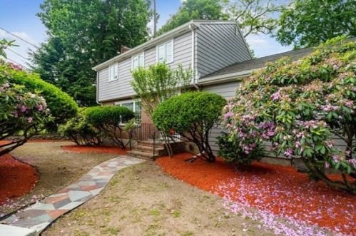 238 Pond St, Roxbury-Xing, MA 02130 exterior
