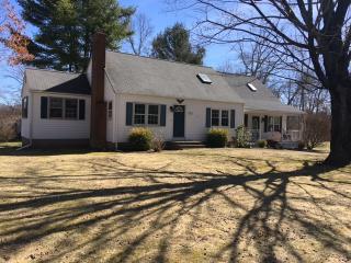 213 Twin Hills Dr, Coventry, CT 06238 exterior