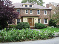 129 Auburn St, Newton, MA 02465 exterior