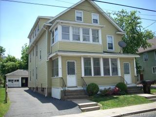 157 Liberty St, Middletown, CT 06457 exterior