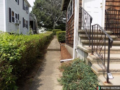 82 Merrimac St, Woburn, MA 01801 exterior