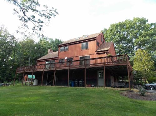 233 Robert Rogers Rd, Dunbarton, NH 03046 exterior
