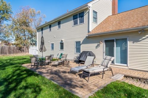 22 Charles St, Natick, MA 01760 exterior
