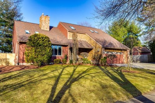 29 Sugar Maple Dr, Coventry, RI 02816 exterior