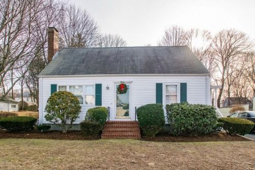 12 Division St, Holbrook, MA 02343 exterior