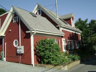 5 Brewster St, Provincetown, MA 02657 exterior