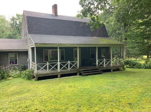 558 Carmel Hill Rd, Bethlehem, CT 06751 exterior