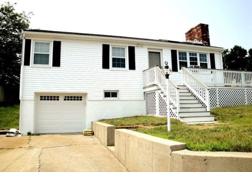 61 Hilltop Ave, Plymouth, MA 02360 exterior